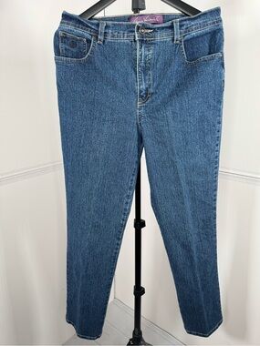 Gloria Vanderbilt Amanda Average Jeans Straight Leg Size 10